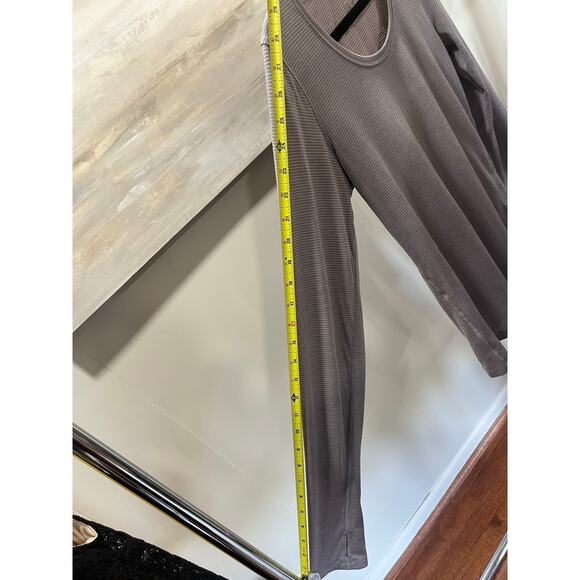 Under Armour UA Anywhere Longsleeve Running Top Womens MD/M - Picture 6 of 9